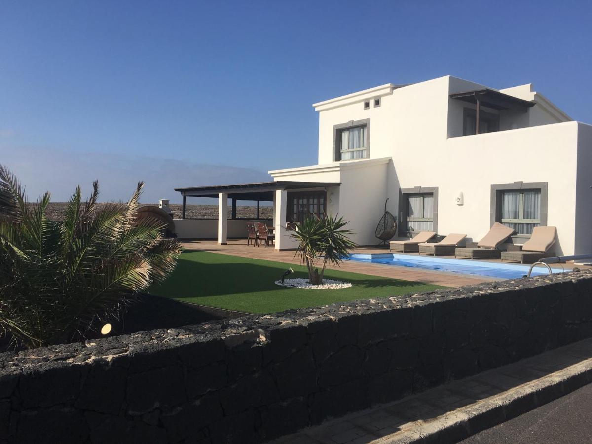 Luxury 3Bed Villa With Heated Private Pool, Full Sky And Free Wifi Playa Blanca  Exterior foto
